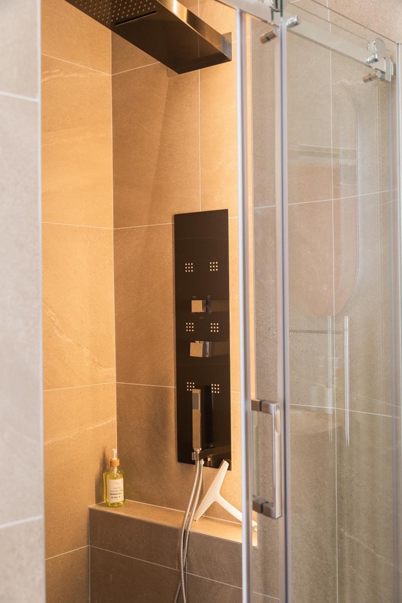 Omarais Guest House パリ 部屋 写真